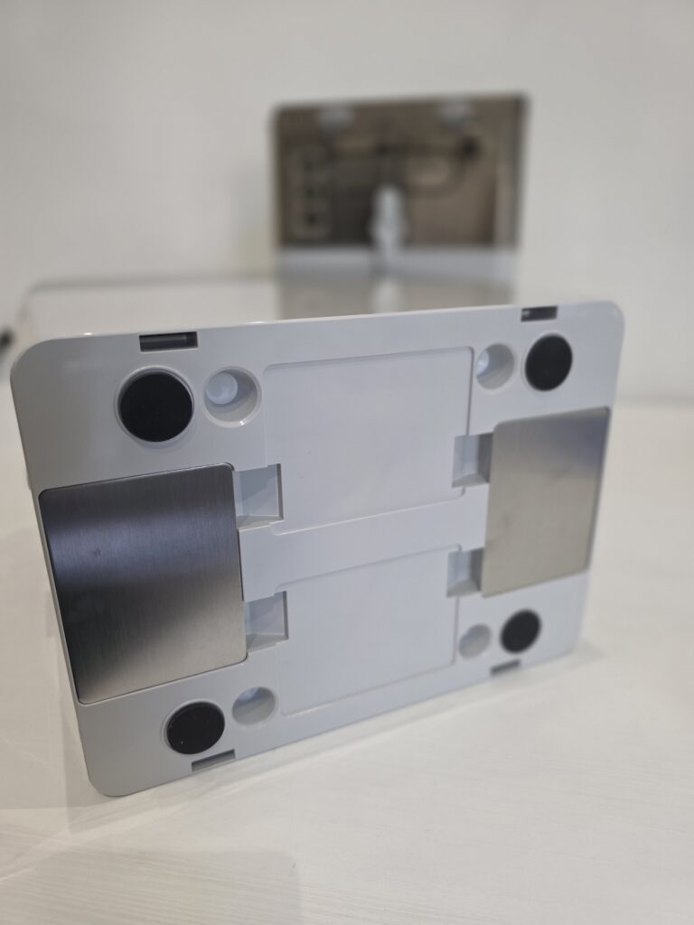 Chaque module du FilaPartner E1 peut fonctionner indépendamment pour sécher différents types de filament.