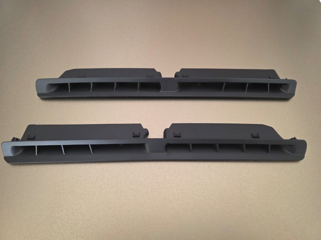 Grille de ventilation Renault Alpine A610 en résine technique noire