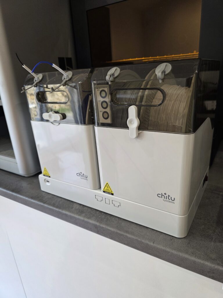 Comparatif du FilaPartner E1 face aux séchoirs Sunlu S4 et Creality SpacePi X4 – test AzurMedia.fr.